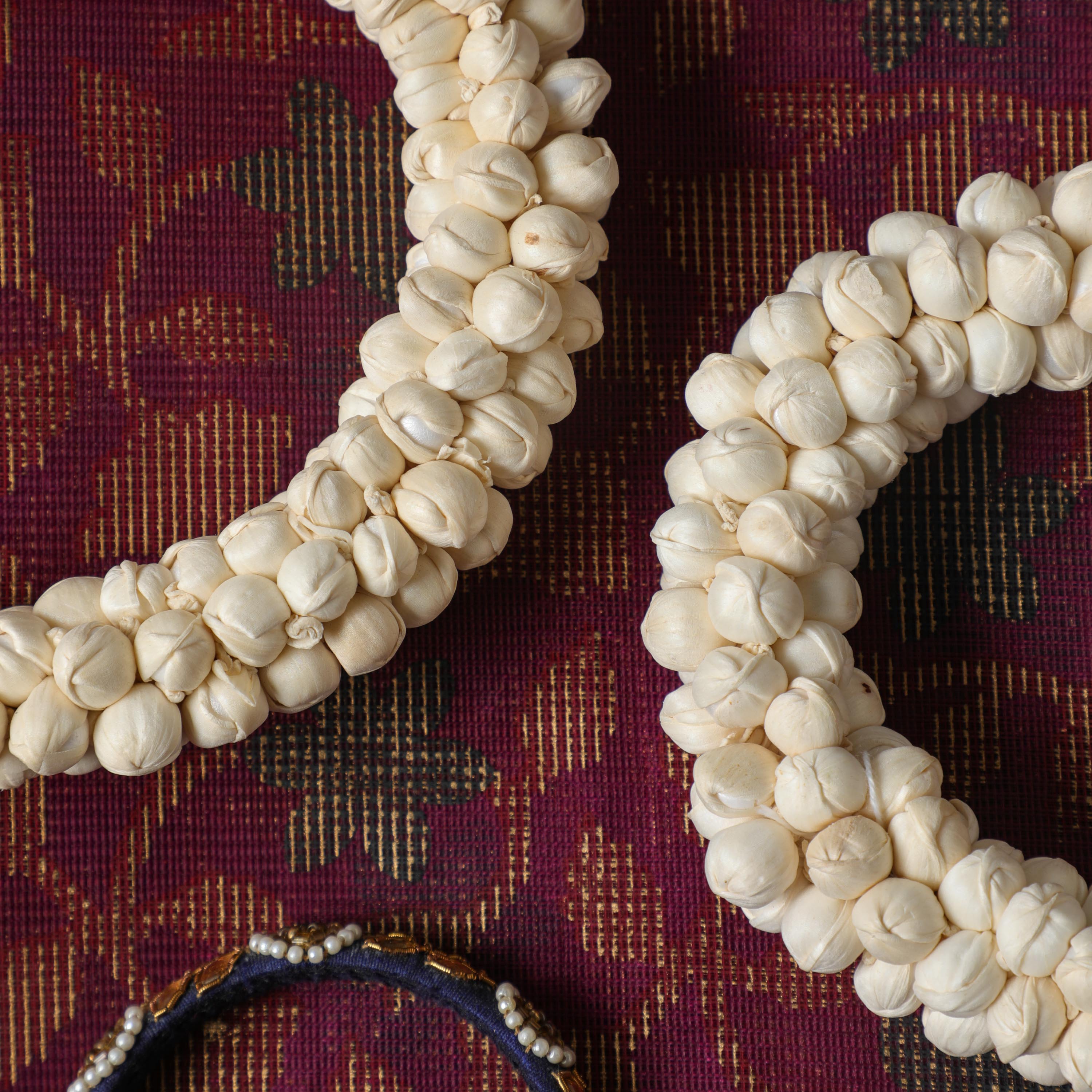 Shola Wood Mogra Gajra